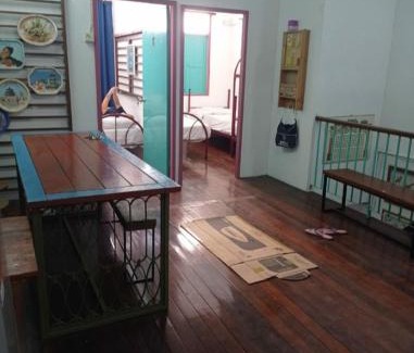 Kampung Lintang House | Red Door Homestay