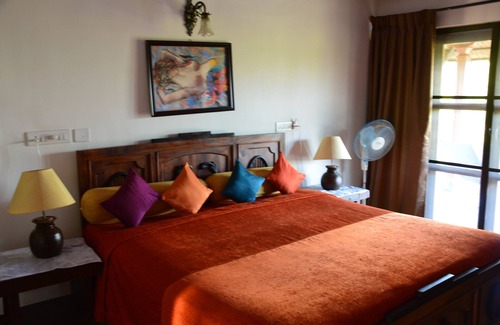 Heggadadevankote Hotel | Red Earth Kabini