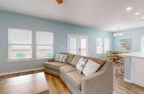 Aransas Pass House | Red Fish, Blue Fish