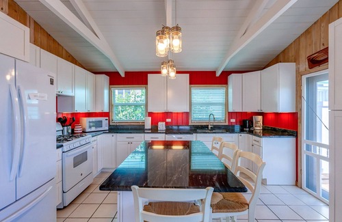 Hope Town House | Red Fish Location, Location, Location! In the heart of Hope Town with a dock!