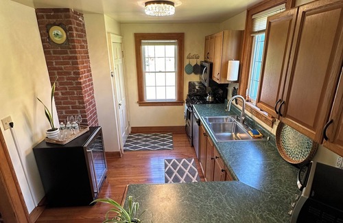 Windham House | Red Fox T.H. & Spa hot tub - mini golf tee off & outside living room & firepit