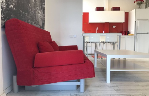 Tel Aviv Promenade House | Red Gordon Beach Apartment
