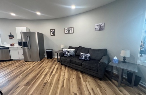 Rustburg House | Red Grain Bin Home 3-bedroom 2.5 baths Near Lynchburg& Liberty