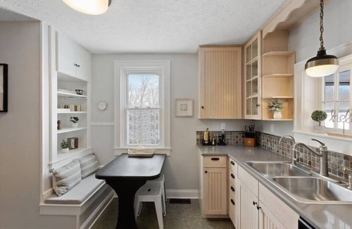 West Liberty House | Red Hawk Ridge Retreat