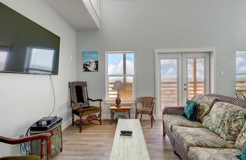Flour Bluff House | Red Head Pond LV105