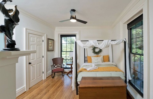 Nelson Bed & Breakfast | Red Hill Bed and Breakfast
