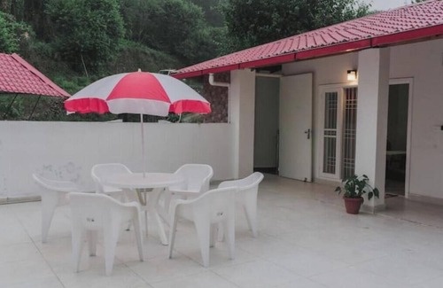 Bhowali Cottage | Red Hill Cottage 2BHK by Hillstay