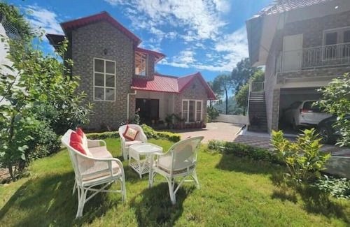 Bhowali Cottage | Red Hill Cottage 2BHK by Hillstay