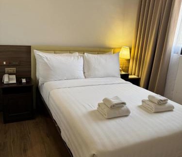 Calbayog Hotel | Red Iron Hotel