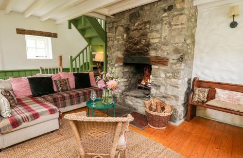 Llandeilo House | Red Kite Lodge