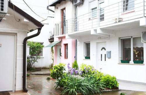 Đeram Apartment | Red Kruz