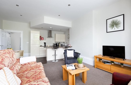 South Cliff Apartment | Red Lea Apartments