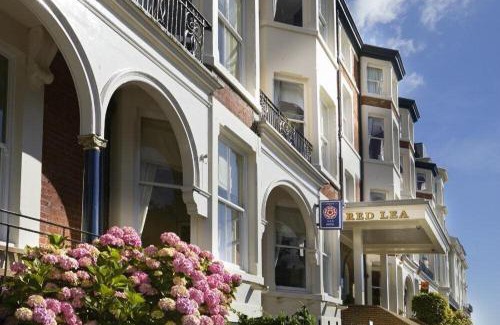 South Cliff Apartment | Red Lea Apartments with Pool & Spa Access