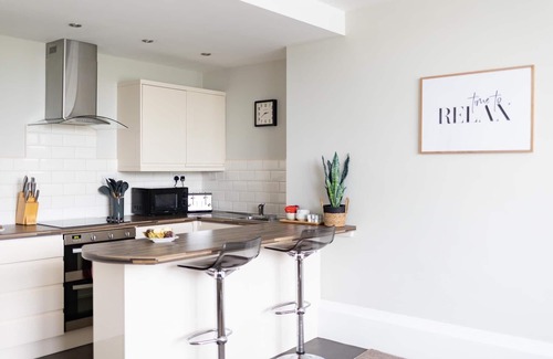 South Cliff Apartment | Red Lea Sea View Apartment & Spa