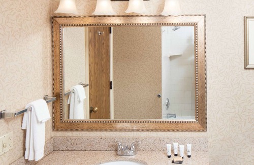 Downtown Hotel | Red Lion Hotel Eureka