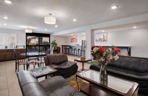 Ontario Hotel | Red Lion Inn & Suites Ontario