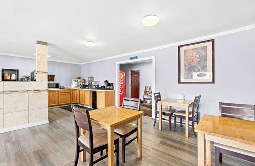 Yakima Hotel | Red Lion Inn & Suites Yakima