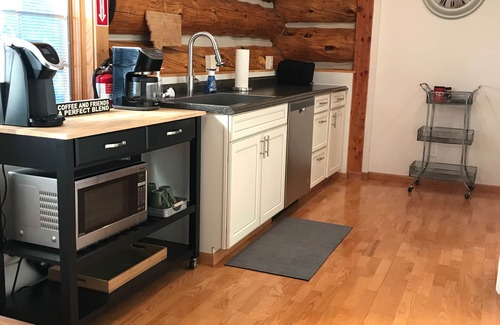 Red Lodge Cabin | Red Lodge MT Getaway, Hot Tub, Fire pit, just minutes from town, hiking/fishing
