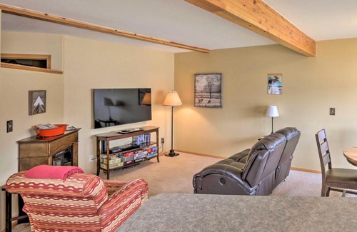 Red Lodge House | Red Lodge Retreat with Porch about 7 Mi to Skiing!