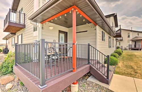 Red Lodge House | Red Lodge Retreat with Porch about 7 Mi to Skiing!