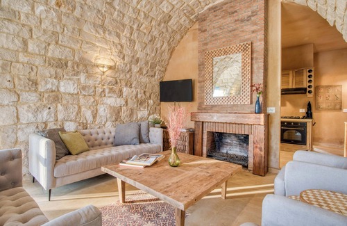 Kfardebian Apartment | Red Oak House With Garden & Terrace in Assia, Batroun