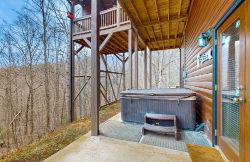 Blue Ridge House | Red Oak Luxe Mountain Cabin