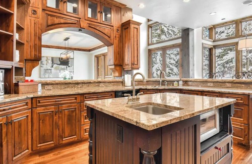 The Timbers House | Red Pine Estate Ski-in Ski-out masterpiece in Canyons Village at the Park City Mountain Resort. Simply ski out the back door and within 20 seconds you are at the base terminal of the new 10-passenger Sunrise Gondola! It's amazing!
