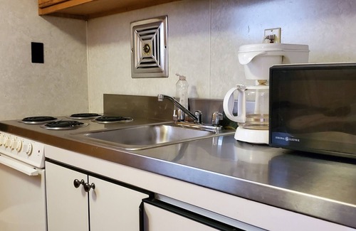 Catskill Hotel | Red Ranch Motel