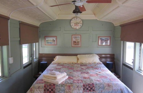 Boorhaman Bed & Breakfast | ' Red Rattler Retreat ' The Best B and B Experience in the North East of Vic.
