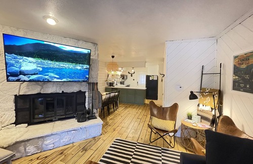 Red River House | Red River Getaway- Ski in/Ski Out, Updated Townhome, Best location, Sleeps 10