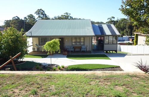 Pemberton House | Red Robin Cottage short stay