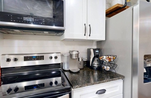Bryan House | Red Robin House ~ Aggieland Vacation Rentals