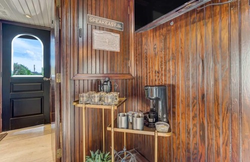Colorado Springs Apartment | Red Rock Caboose! 1920 Historic Railcar Retreat