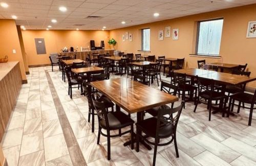 Hibbing Hotel | Red Rock Hotel & Suites