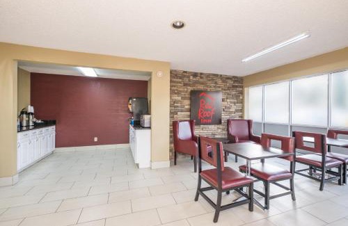 Acworth Hotel | Red Roof Inn Acworth - Emerson - LakePoint South