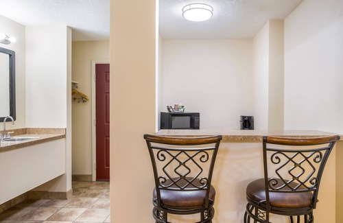 Northeast Heights Hotel | Red Roof Inn Albuquerque - Midtown