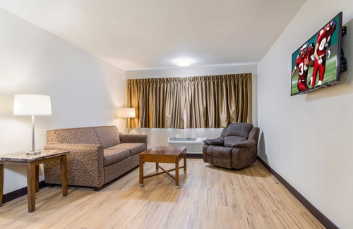 Northeast Heights Hotel | Red Roof Inn Albuquerque - Midtown