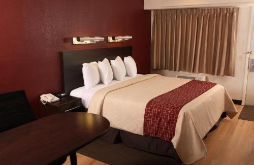 Benton Harbor Hotel | Red Roof Inn Benton Harbor - St. Joseph