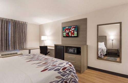 Bermuda Hotel | Red Roof Inn Chester