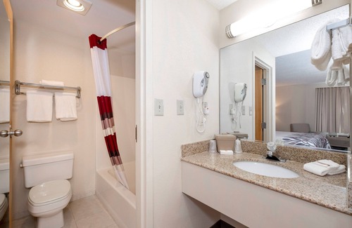 Clifton Park Hotel | Red Roof Inn Clifton Park