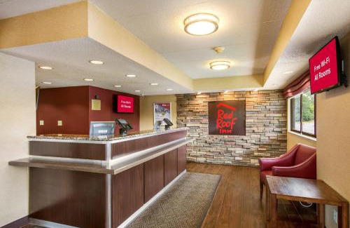 Plymouth Hotel | Red Roof Inn Detroit - Plymouth/Canton