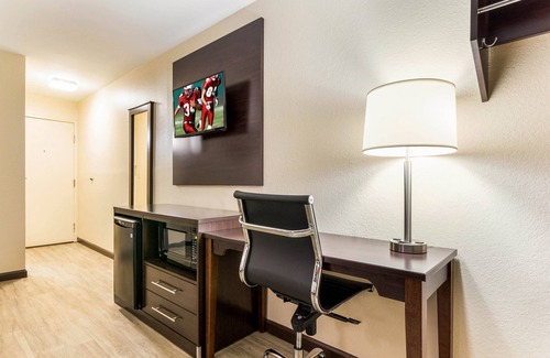 Dry Ridge Hotel | Red Roof Inn Dry Ridge