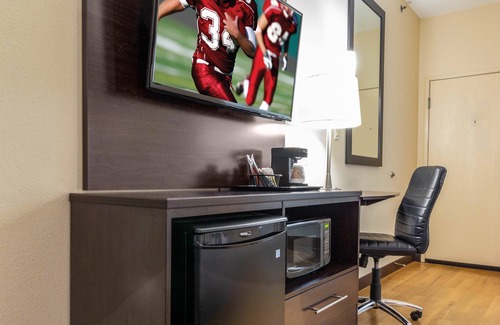 Mount Saint Francis Hotel | Red Roof Inn Georgetown, IN - Louisville West