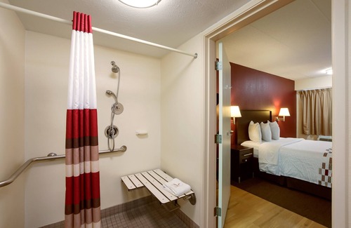 Grand Rapids Hotel | Red Roof Inn Grand Rapids Airport