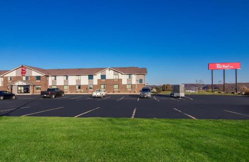 Bovard Hotel | Red Roof Inn Greensburg