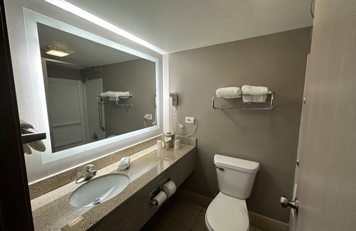 Waukegan Hotel | Red Roof Inn Gurnee - Waukegan