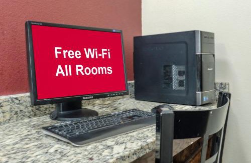 US 290 Hotel | Red Roof Inn Houston Brookhollow