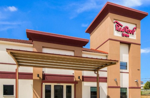 Barker Hotel | Red Roof Inn Houston - Willowbrook