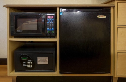 Pea Ridge Hotel | Red Roof Inn Huntington