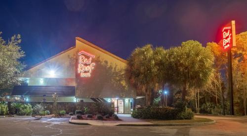 Northside Hotel | Red Roof Inn Jacksonville Airport